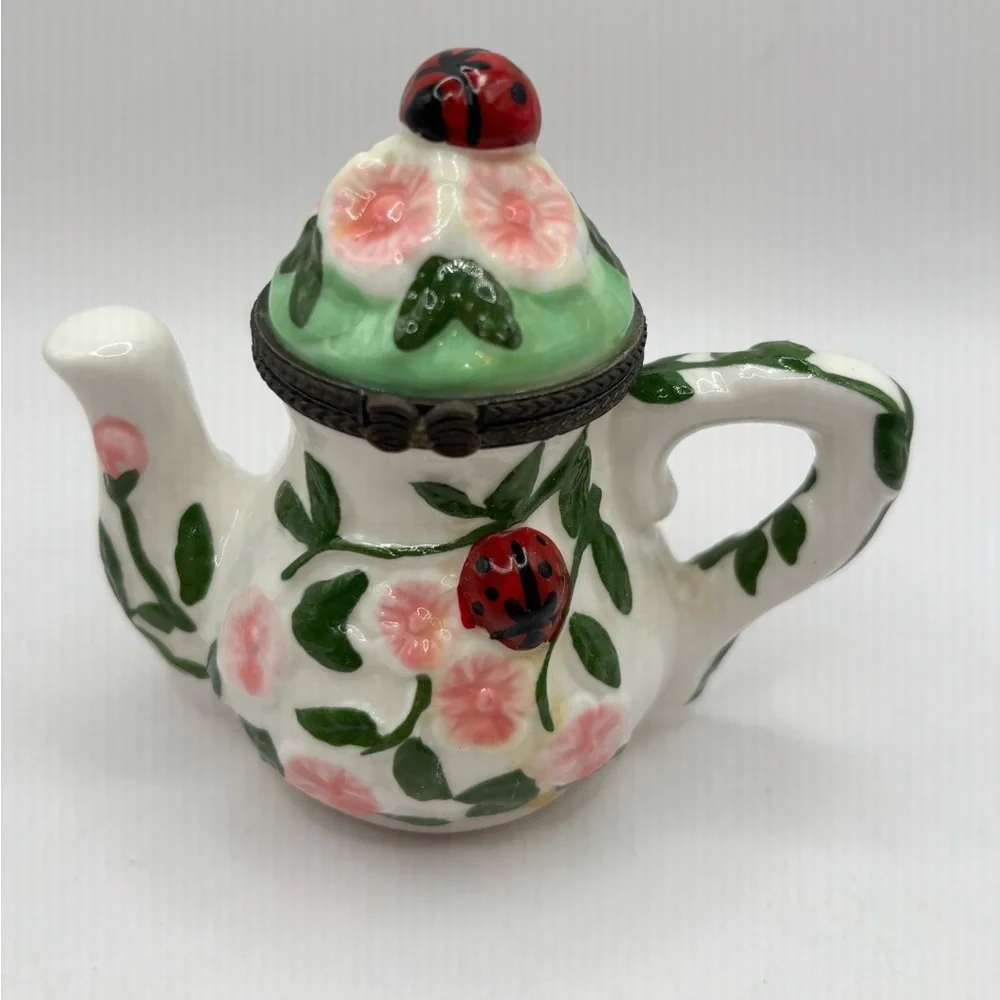 Retro Trinket Box Teapot Ladybug Floral Motif Keepsake 3.5